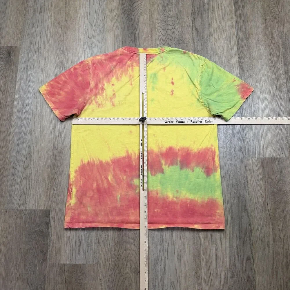 Guess J Balvin Shirt Mens Medium Yellow Vibras Triangle Tie Dye Graphic Tee - Picture 5 of 9